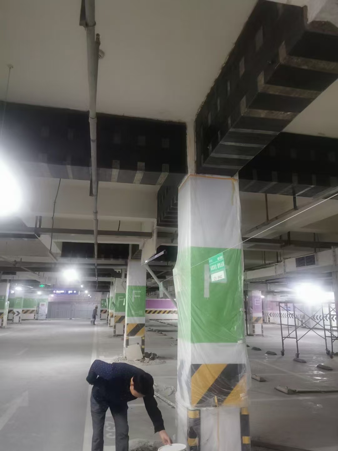 乌兰察布柱子露出钢筋生锈怎么办